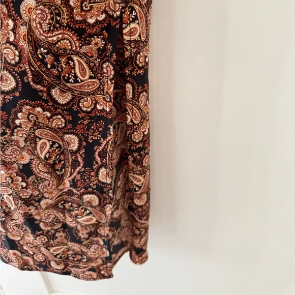 Elegant Paisley Print Maxi Dress - Picture 4 of 5